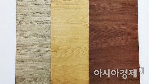 포스코스틸리온은 국내 최초로 1급 발암물질인 포름알데히드 방출량을 크게 줄인 친환경 우레탄 프린트강판을 개발하고 초도 생산을 마쳤다고 15일 밝혔다.