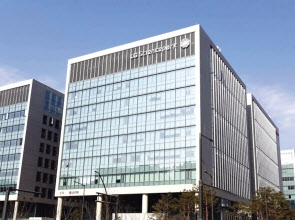 LG CNS, 임금 10% 인상