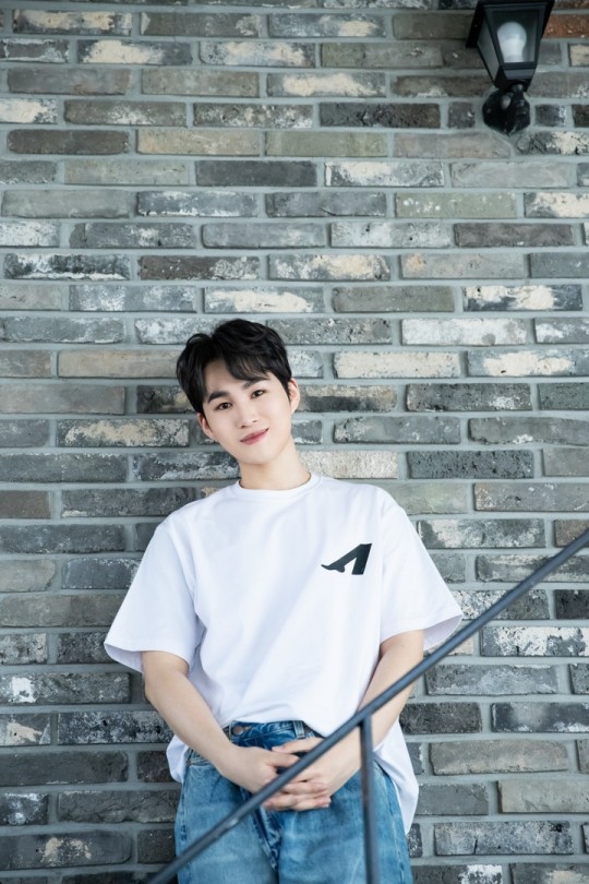 [인터뷰①] 김희재 "연기도 노래도 잘한다는 말 듣고 싶어요"