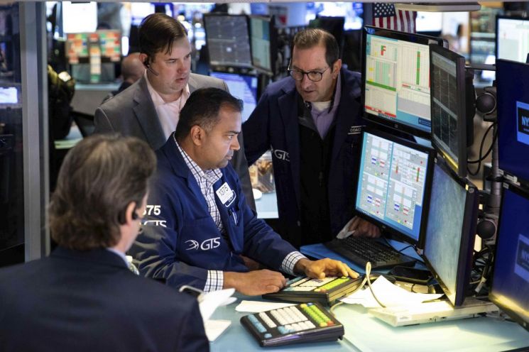 하루새 4% 빠진 나스닥…"하락장 투매는 지양해야"