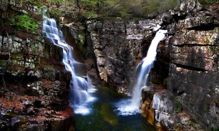 [조용준의 여행만리]신선 노닐던 두타산 베틀바위‥한걸음 더 가까이 가다