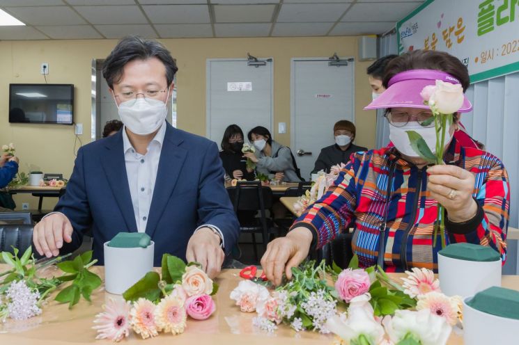 [포토](사)함께하는 사랑밭 3000만원 상당 쌀 820포 기탁