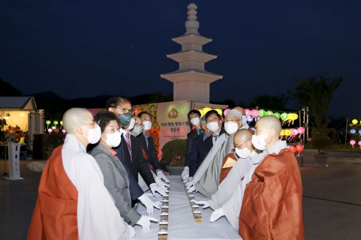 합천군 불교연합회, 불기 2566년 부처님 오신 날 봉축 점등식 개최