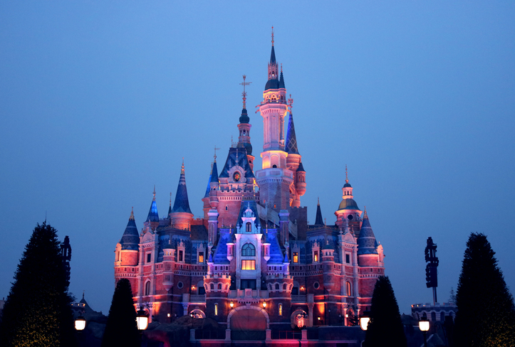 "디즈니 특별지구 박탈로 1.2조원 부채폭탄 납세자로 향할 수도"