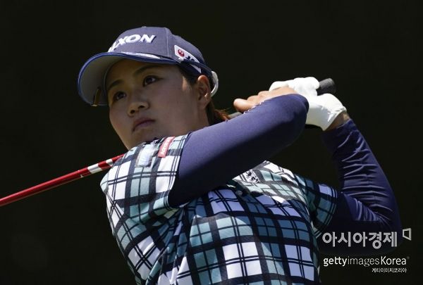 하타오카 나사가 디오임플란트 LA오픈 셋째날 2번홀에서 티 샷하고 있다. 로스앤젤레스(미국)=Getty images/멀티비츠