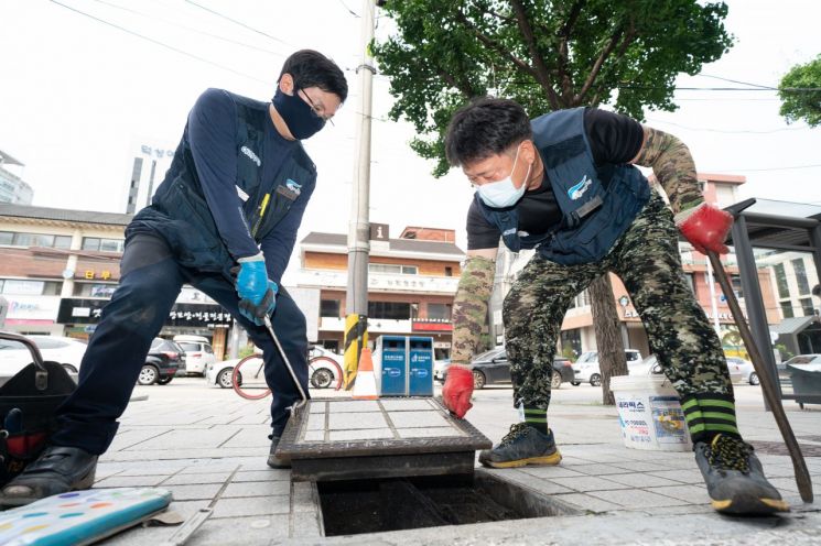 서울시, 100년 만에 수도계량기 검침방법 바꾼다…2030년까지 66만 수전 '원격검침' 전환