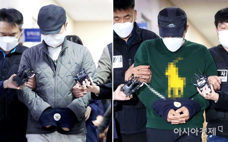 우리은행에서 6년 동안 614억 가량을 횡령한 혐의를 받는 직원 A씨(왼쪽)와 동생 B씨가 6일 서울 중구 남대문경찰서에서 검찰로 송치되고 있다. /문호남 기자 munonam@