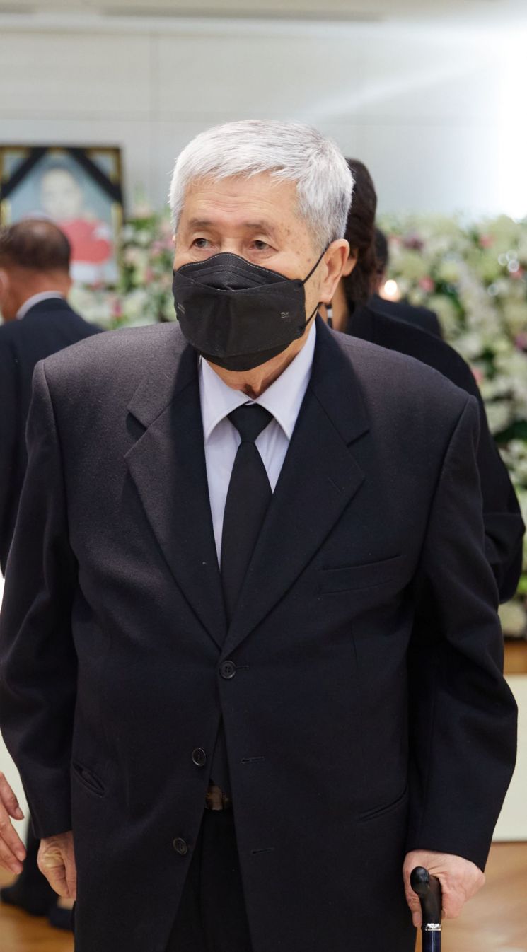[포토]상실 안고 애도하는 故 강수연 동료들