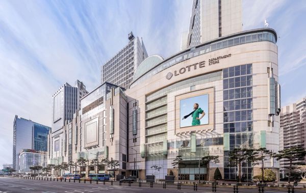 백화점·마트 선방…롯데쇼핑, 작년 영업익 3942억