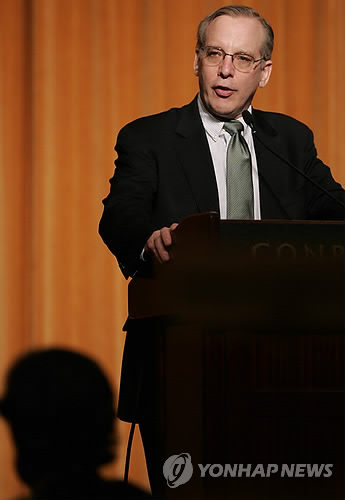 더들리 前 뉴욕 연은 총재 "물가 잡으려면 美금리 5% 이상 올려야"