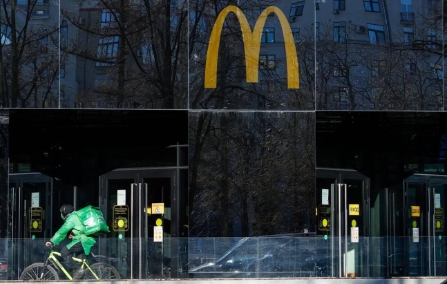 "샤오미, 르노 이어 맥도날드까지"… 러시아 사업 접는 글로벌 기업들
