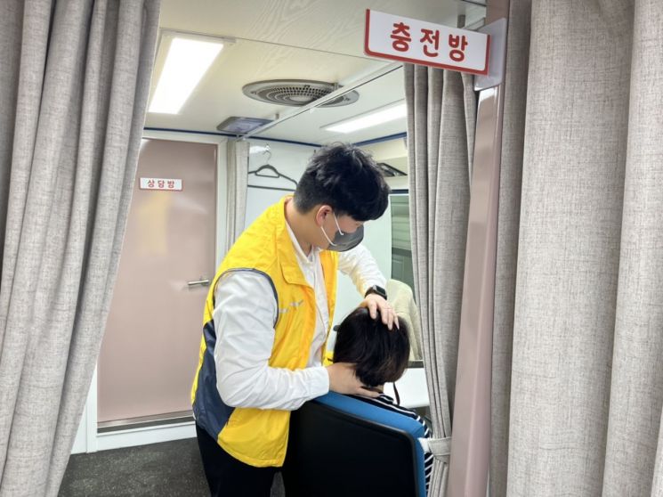 비타버스 실내.