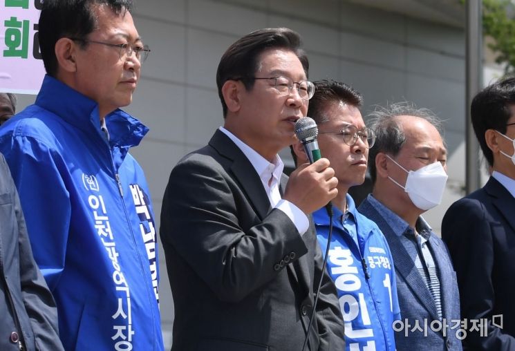 이재명 "박지현 논란? 잘 몰라…민주당, 이 정도 버티는 것도 기대 이상"
