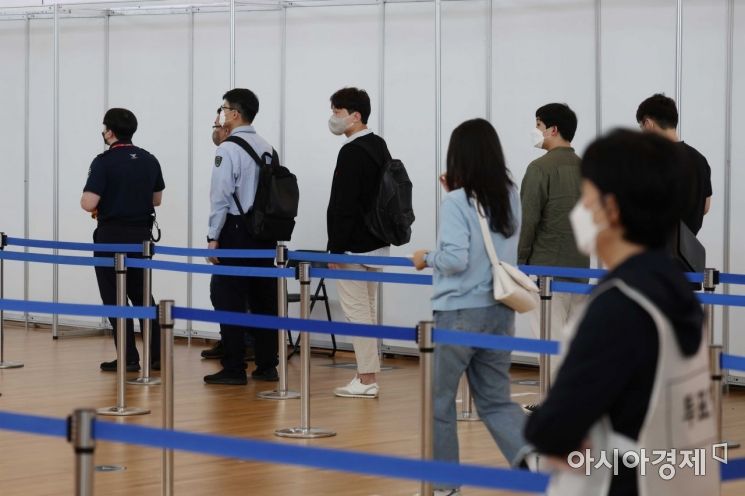 지방선거 사전투표율 오후 4시 기준 18.39%… 800만명 투표