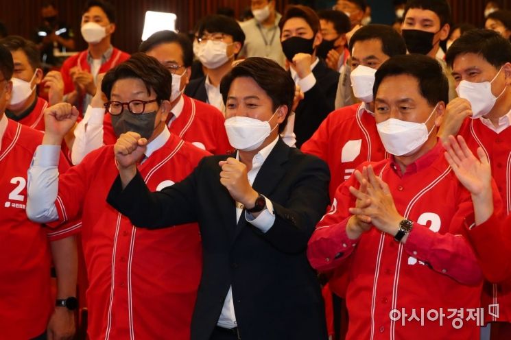 이준석,"(김건희 여사와 나눈 공천 관련 대화는)이건 아닌 것 같아 확인한 것"