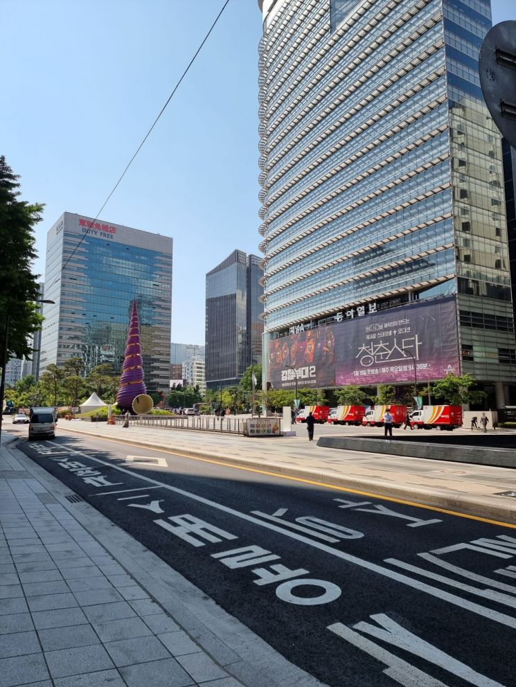 정류장에 서있기만해도 충전…서울시, '전기차 무선충전' 내년 시범사업