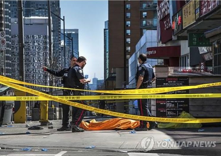 여성혐오 빠져 승합차 돌진 11명 사망···재판부, 종신형 선고