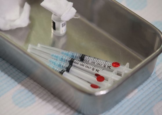 "바닥에 떨어진 지폐 주우면 큰일 난다"…세계 곳곳서 테러 공포 확산