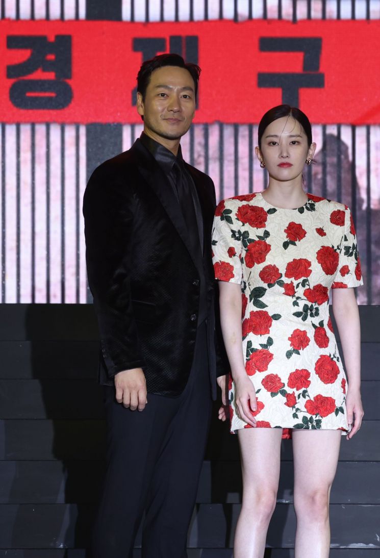 "'종이의 집' 통일 앞둔 한반도로 각색, 우리만 할 수 있죠"