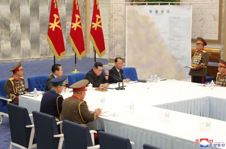 막 내린 北 중앙군사위, 전술핵·핵실험 논의 가능성 높다
