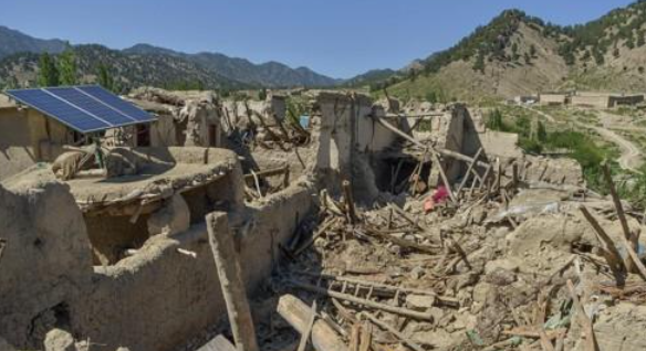 탈레반, 아프간 강진 2일 만에 구조작업 포기…'콜레라' 발생 위험까지
