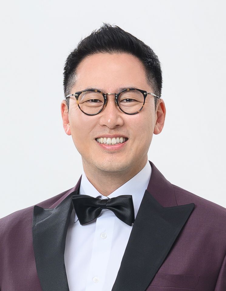 5T SPACE센터장을 맡은 변영재 UNIST 전기전자공학과 교수.