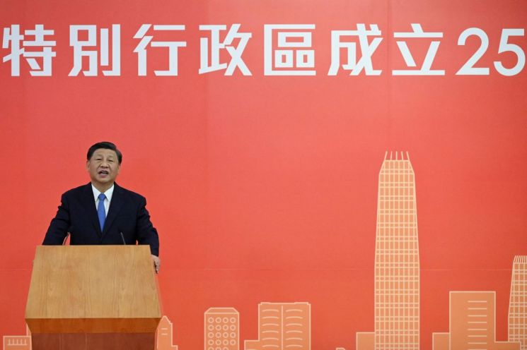 시진핑, 5년만에 홍콩 도착…"일국양제는 좋은 제도" 일성