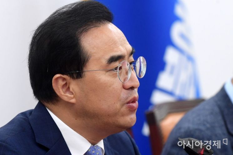 박홍근 더불어민주당 원내대표가 5일 국회에서 열린 원내대책회의에 참석, 모두발언을 하고 있다./윤동주 기자 doso7@