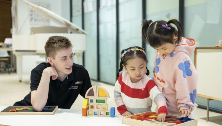 "성수기 콘텐츠 차별화" 한화리조트 용인 베잔송, 프로맘킨더 오픈