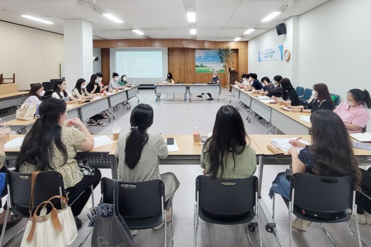 성동구 청년지원센터 공유공간 개관...서대문구 청소년 메타버스 상담공간 '서대문 드림숲' 오픈