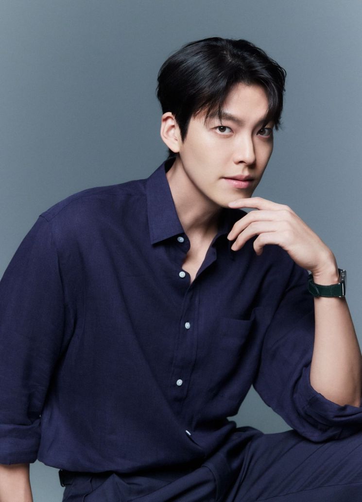 [인터뷰] 김우빈 "오늘도 기적이 일어나게 해달라고 기도해요"
