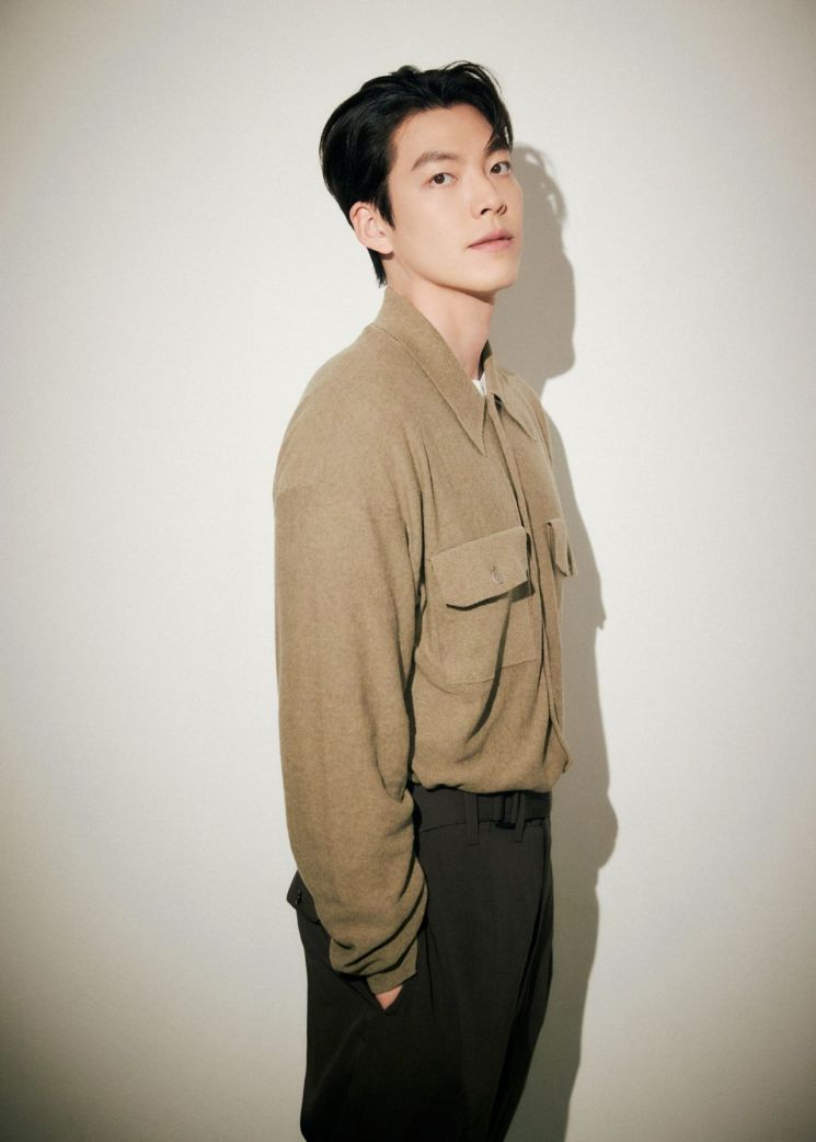 [인터뷰] 김우빈 "오늘도 기적이 일어나게 해달라고 기도해요"