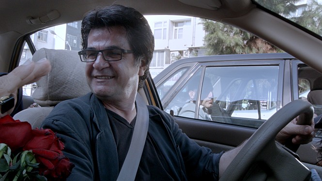 이란 간판 영화감독 자파르 파나히 재수감