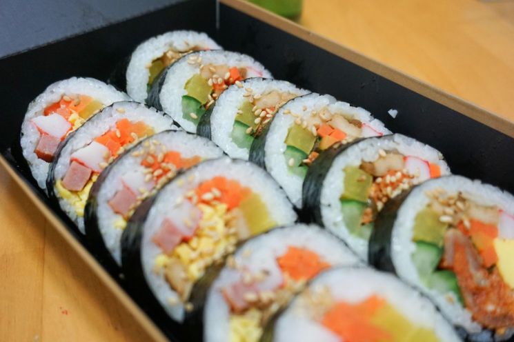 여름철 식중독의 주요 원인 식품으로 김밥 등 복합 조리식품이 높은 비율을 차지했다. 픽사베이