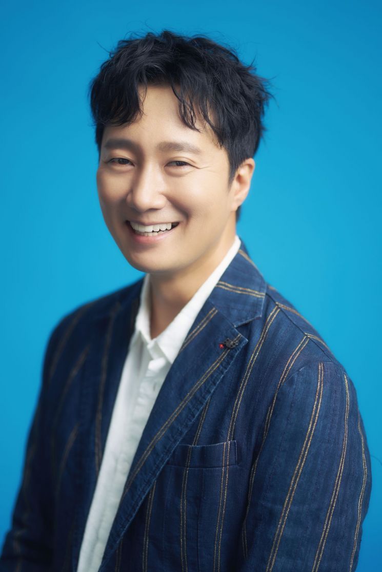 [인터뷰] 박해일 "이순신 장군役, 서 있는 것도 부끄러웠어요"