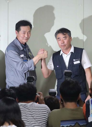 대우조선해양 금속노조 하청지회 노사 협상이 극적으로 타결됐다. [이미지출처=연합뉴스]