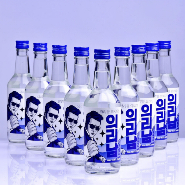 배우 김보성을 모델로 한 '의리남 소주'