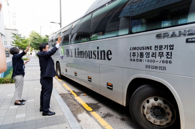 [포토]조성명 강남구청장, 코로나19 전담병원 방문 격려 