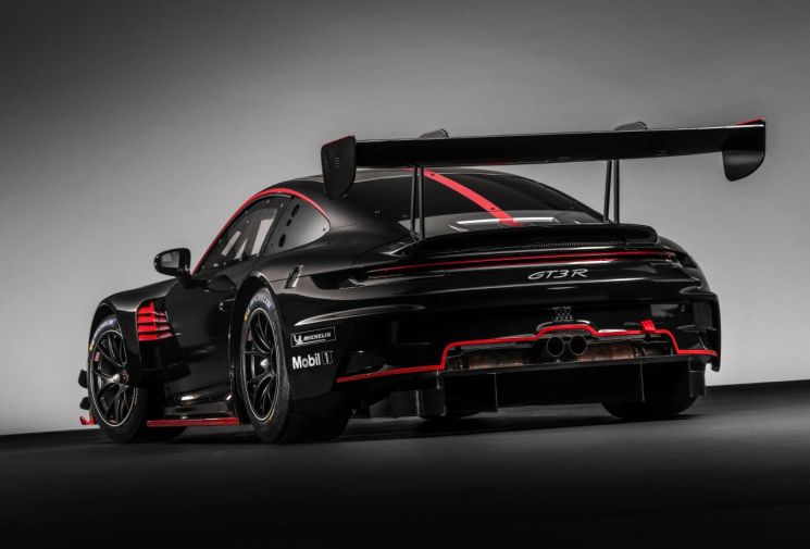 포르쉐 AG, 신형 포르쉐 911 GT3 R 공개