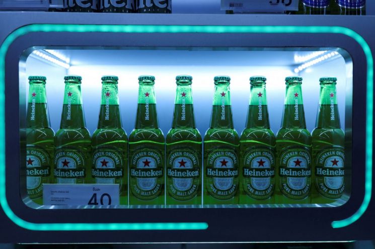 하이네켄 상반기 매출 36% 급증…맥주 가격 더 올린다