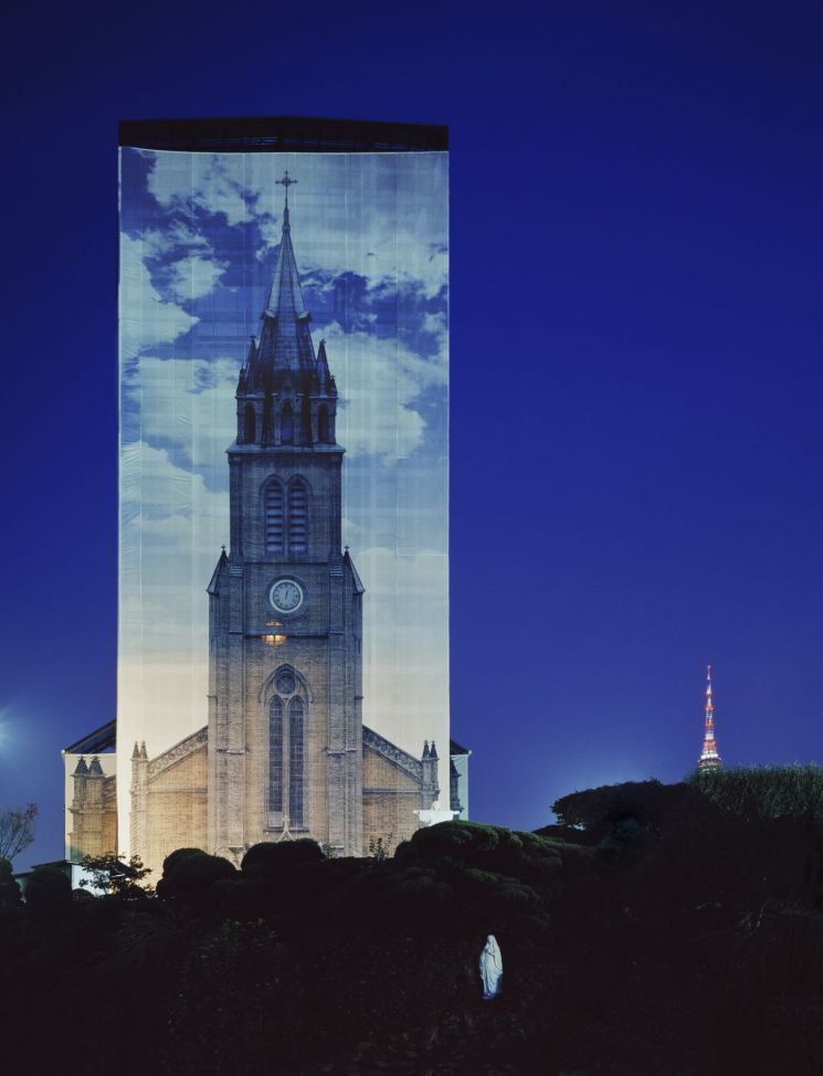 임준영. The Dominion of Light(빛의 제국), 2006, C-프린트, 147x117cm. 사진제공 = 금호미술관
