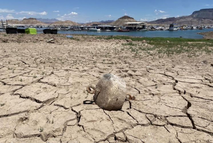 "벌써 네 번째 시체"…美 역대급 가뭄에 호수 마르자 변사체 잇따라 발견