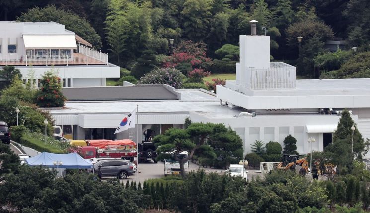 尹 대통령 '전화지시'에 '용산 집무실' 논란 재가열…"우려했던 문제"(종합)