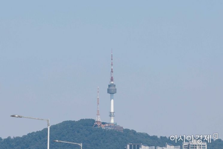 [포토]오랜만에 맑은 하늘 드러낸 서울