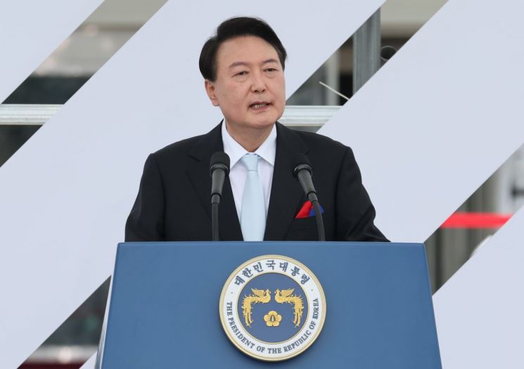 尹, 北에 '담대한 구상' 제안… "경제·민생 획기적 개선"(상보)