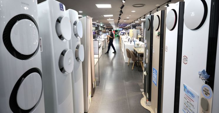 Electric Bill Up to 140,000 KRW for 4-Person Household Using Air Conditioner 10 Hours a Day