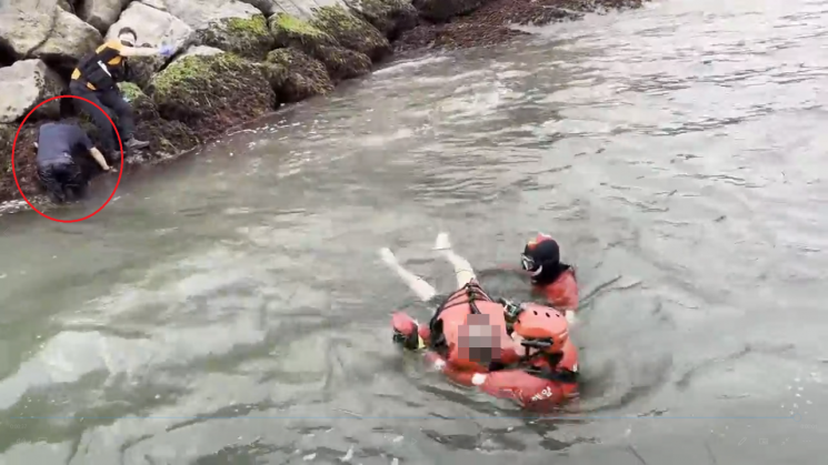 사천해경, 익수 위기서 여성 구한 ‘의인’ 찾습니다