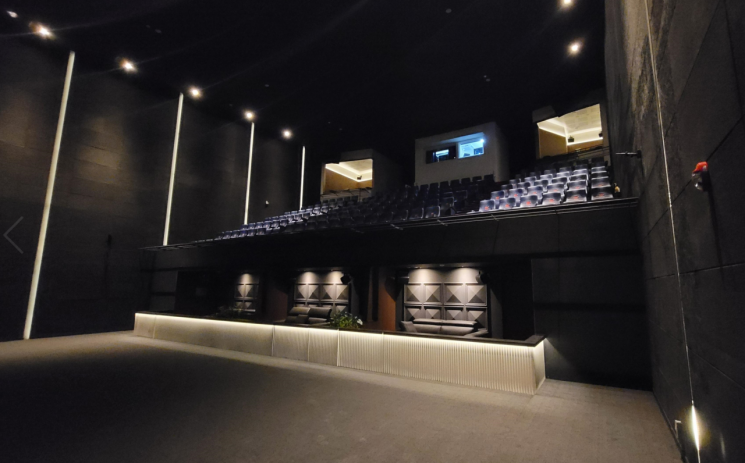 CGV 압구정 1관, 아이맥스 특별관으로 탈바꿈