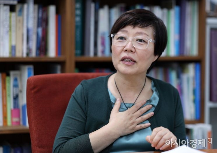 [파워 K-우먼]"환경재단 사무국장 추천 부탁 전화에 '내 자리'라고 답했죠"