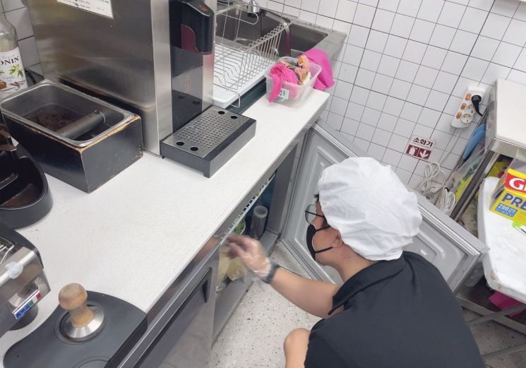 경남 창원특례시가  배달 음식점에 식품안전사고 예방을 위해 시·구청 합동점검반을 편성해 특별 점검에 나선다.